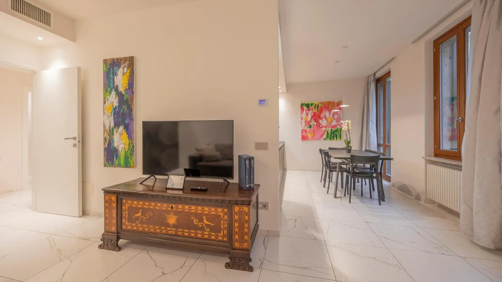 The Bright Nest Apartments Verona 0*,