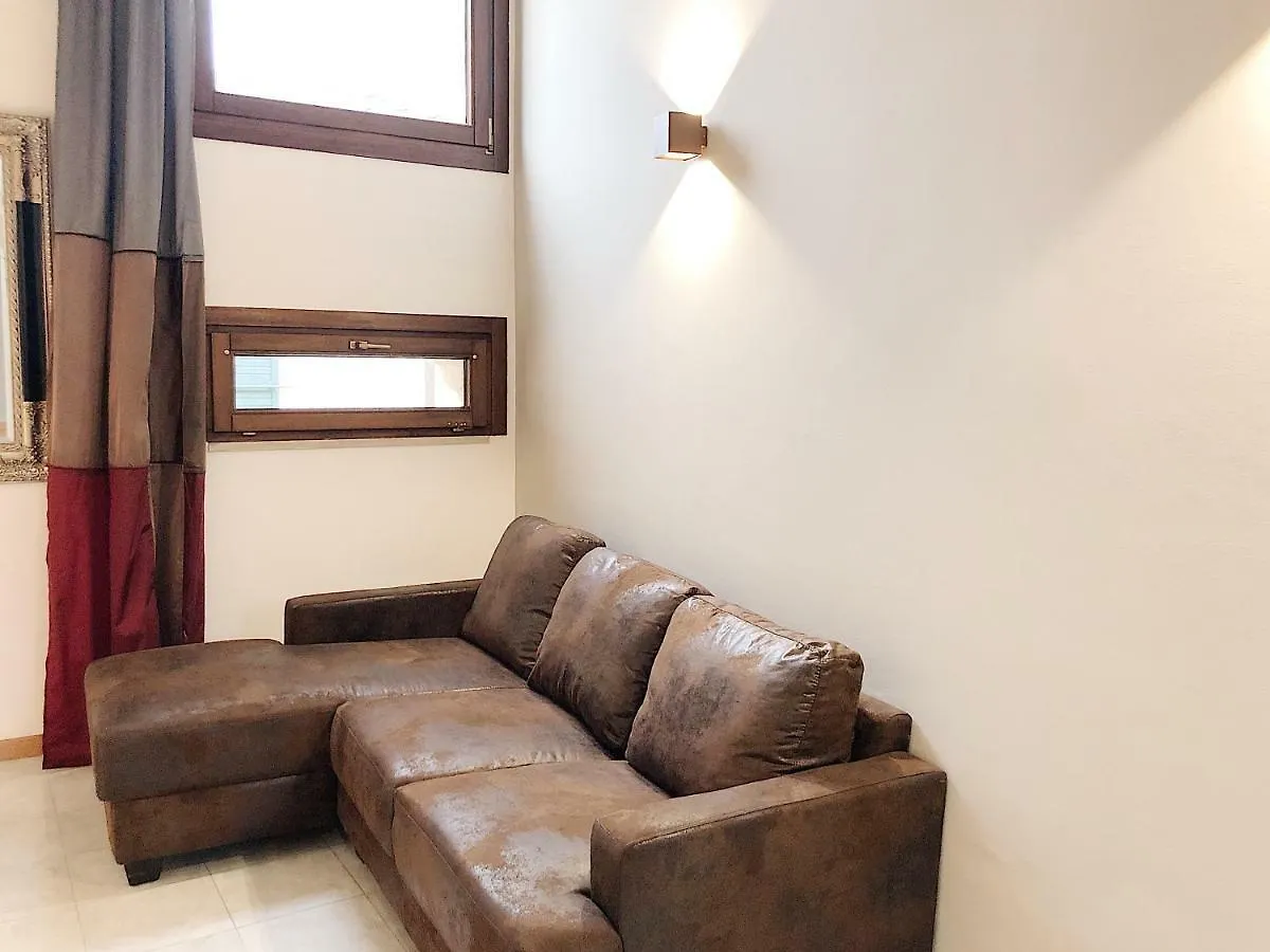 ורונה The Bright Nest Apartments
