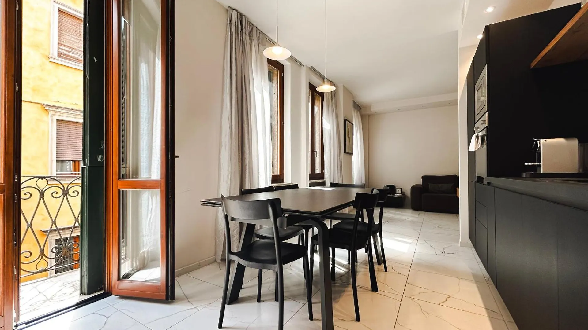 The Bright Nest Apartments Verona Italy