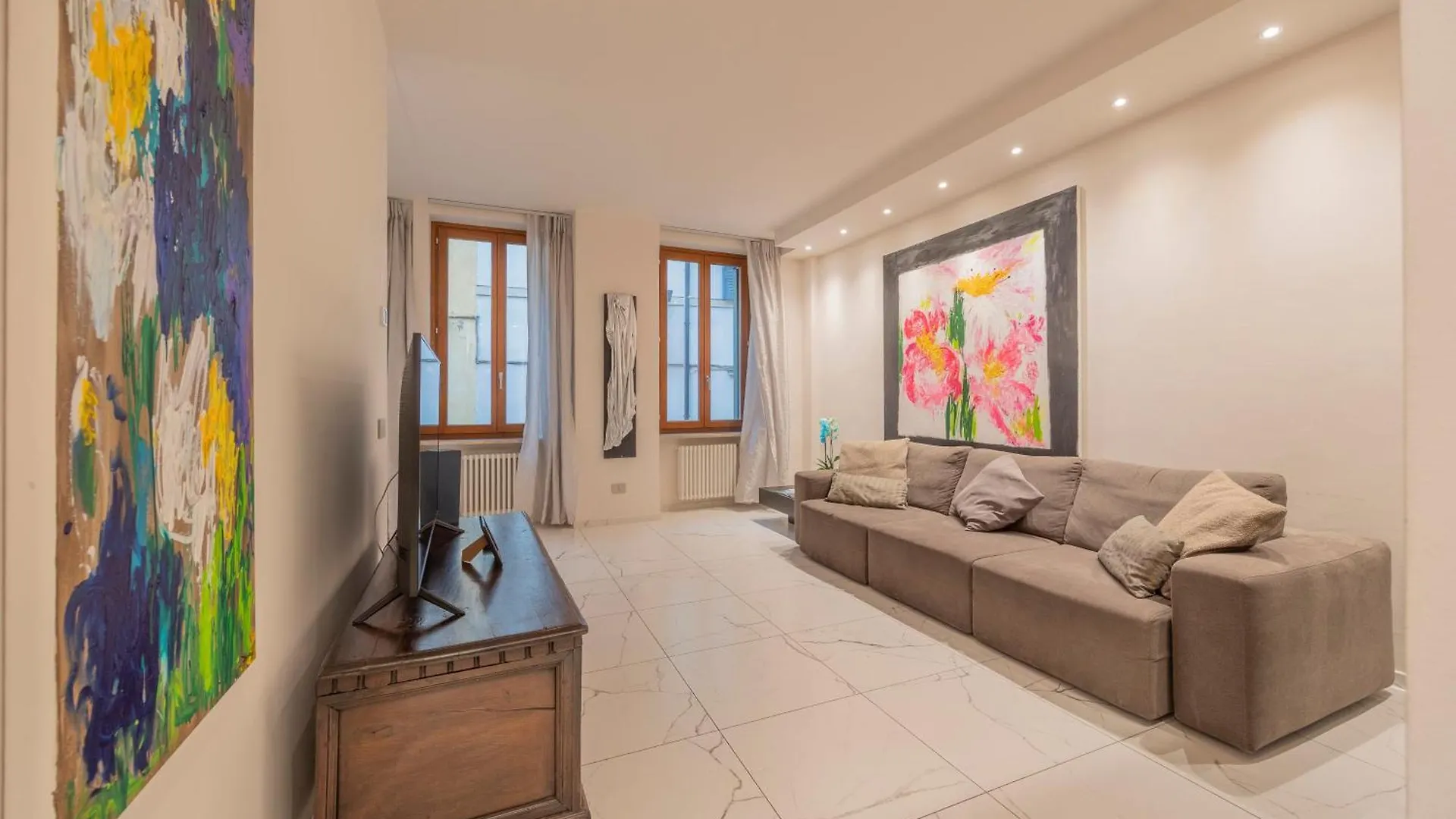 The Bright Nest Apartments Verona 0*,